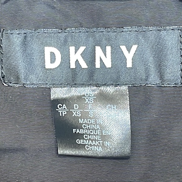 DKNY Women's Full Zip Hooded Black Down Coat Size XS - Picture 7 of 7